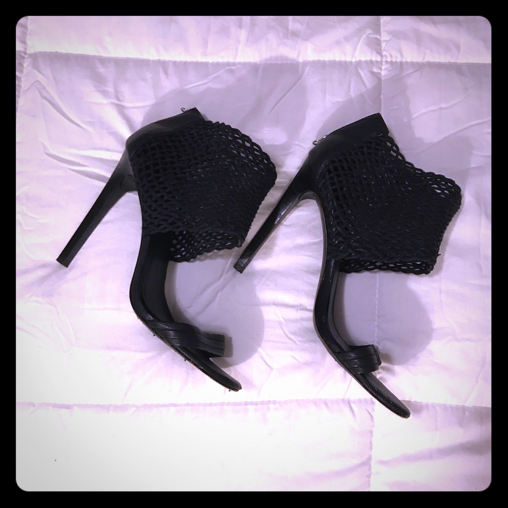 L.A.M.B Stiletto Sandal Black Size 10